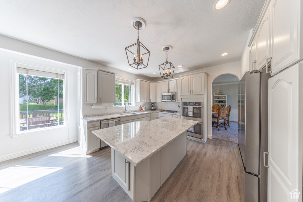 1320 E CANBERRA DR Lindon, UT 84042