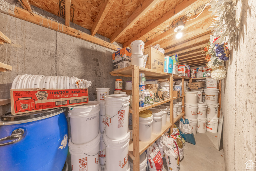 1320 E CANBERRA DR Lindon, UT 84042