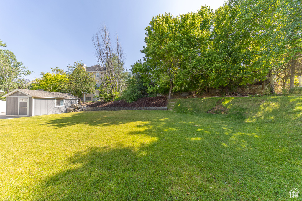1320 E CANBERRA DR Lindon, UT 84042