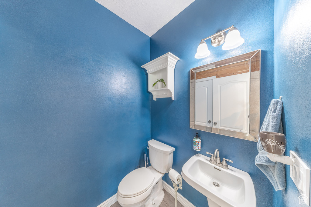 1320 E CANBERRA DR Lindon, UT 84042