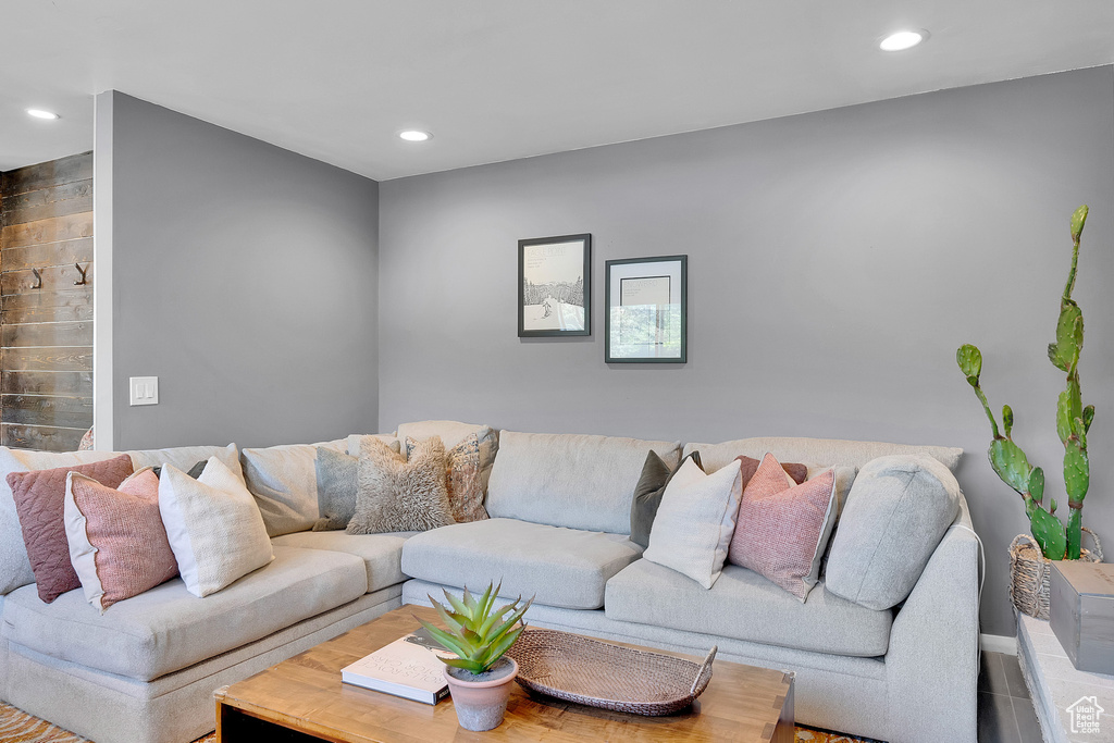 Living area featuring recessed lighting