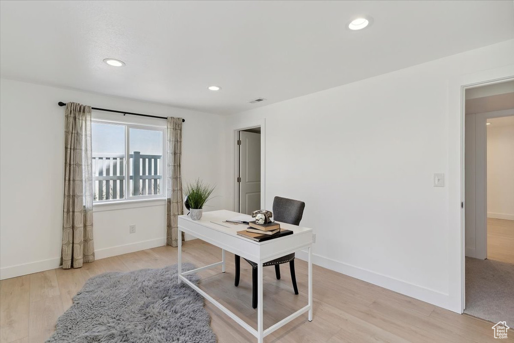 1592 E MAPLE WAY Layton, UT 84040