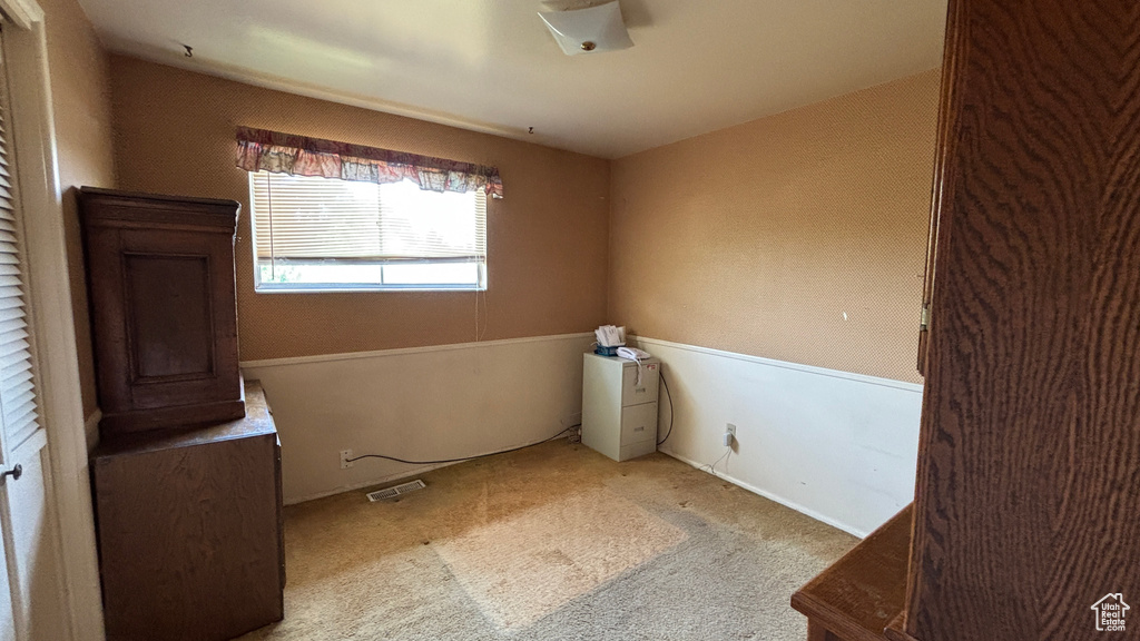 329 E SAUNDERS ST Murray, UT 84107