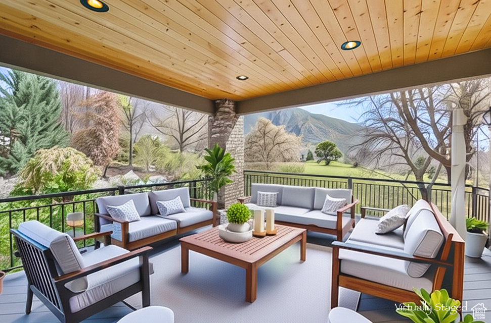 2058 E OAK MANOR DR Sandy, UT 84092