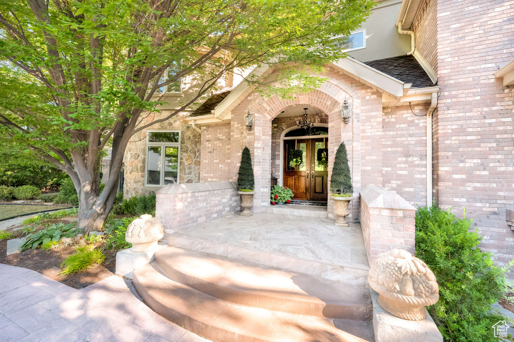 2058 E OAK MANOR DR Sandy, UT 84092