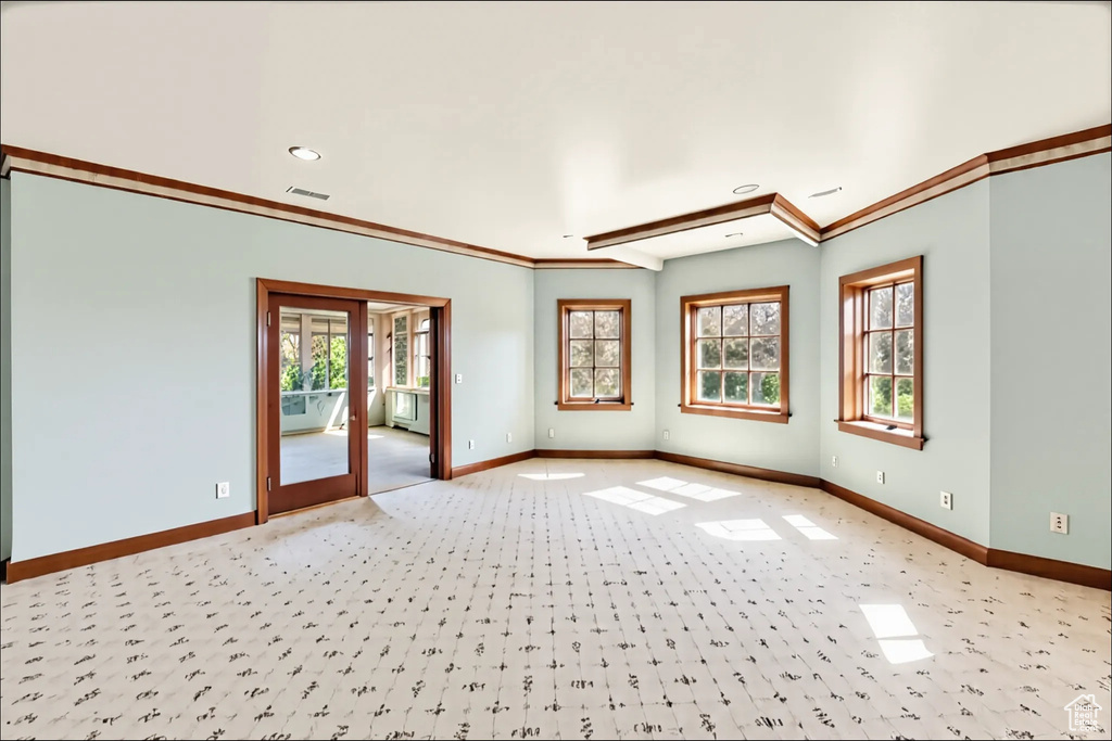 2058 E OAK MANOR DR Sandy, UT 84092