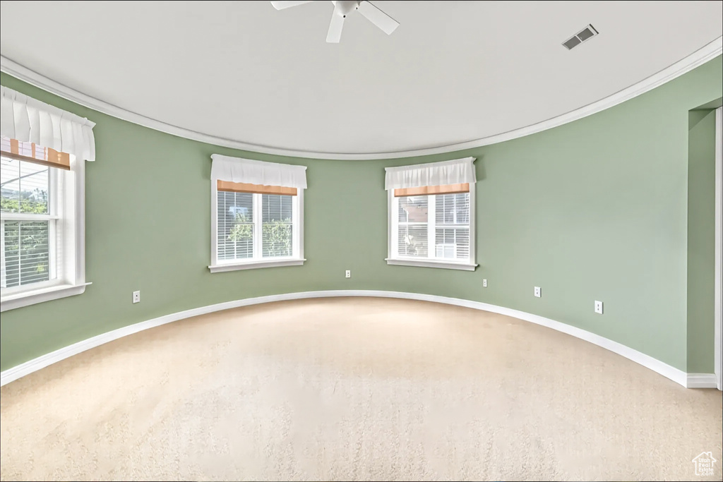 2058 E OAK MANOR DR Sandy, UT 84092