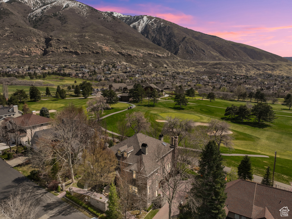 2058 E OAK MANOR DR Sandy, UT 84092