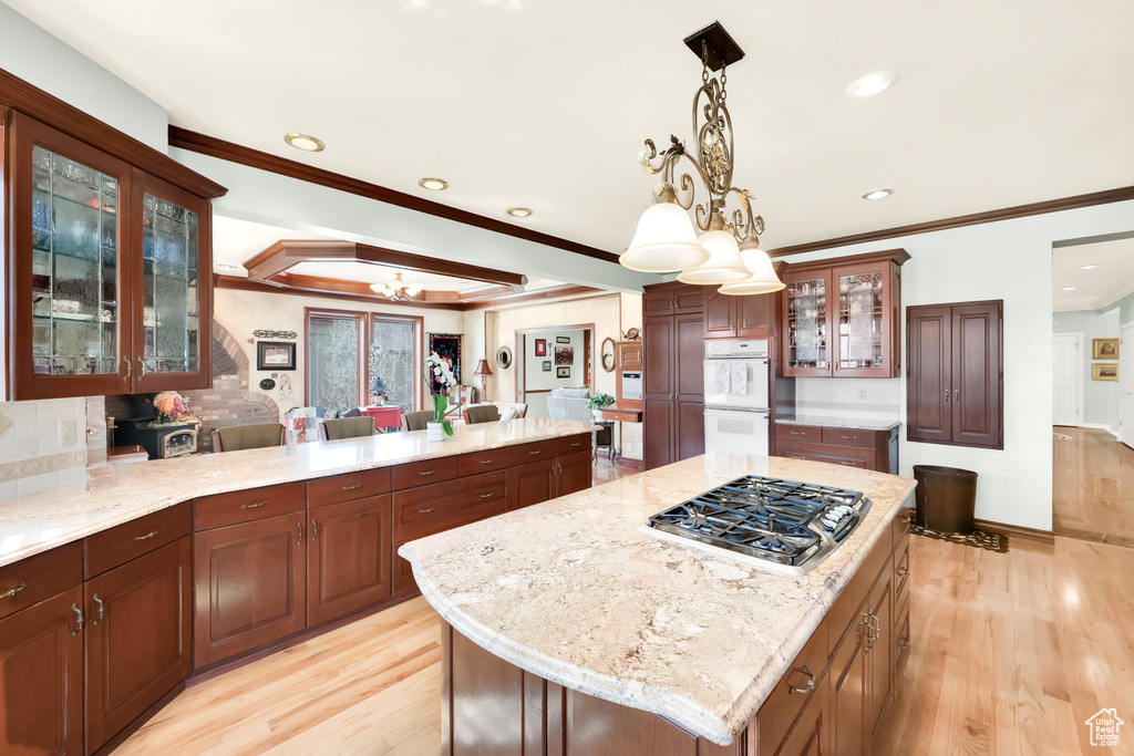 2058 E OAK MANOR DR Sandy, UT 84092