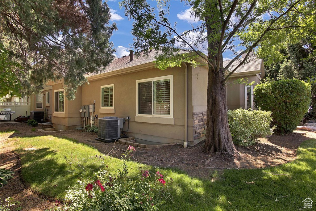609 E CLEARWATER DR Layton, UT 84041