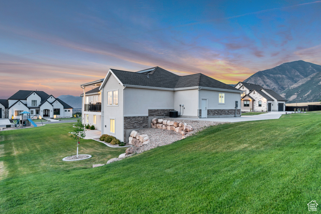 325 S AUTUMN BLAZE CIR Woodland Hills, UT 84653