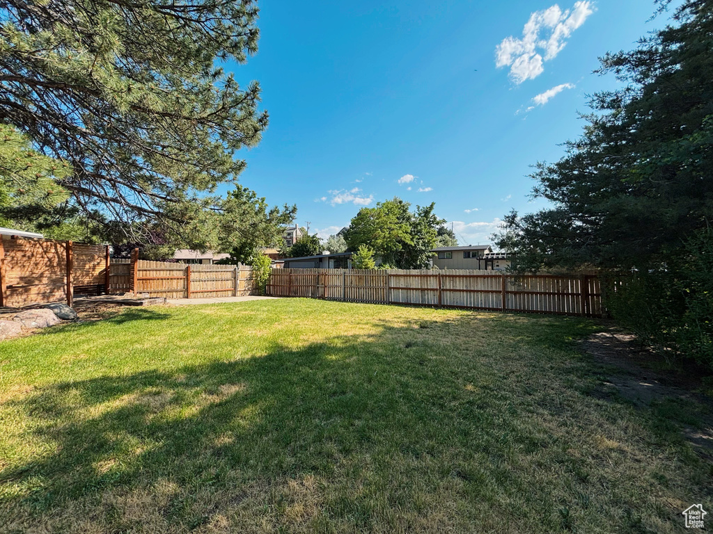 2057 E CASTLE HILL AVE Cottonwood Heights, UT 84121