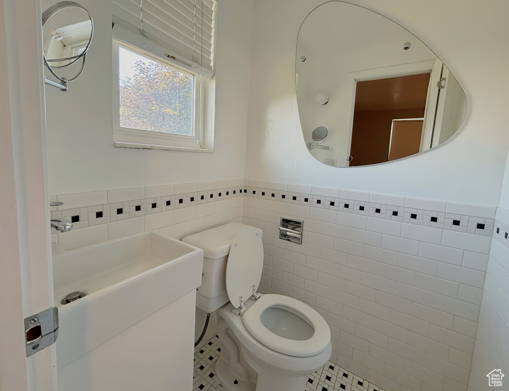 2057 E CASTLE HILL AVE Cottonwood Heights, UT 84121