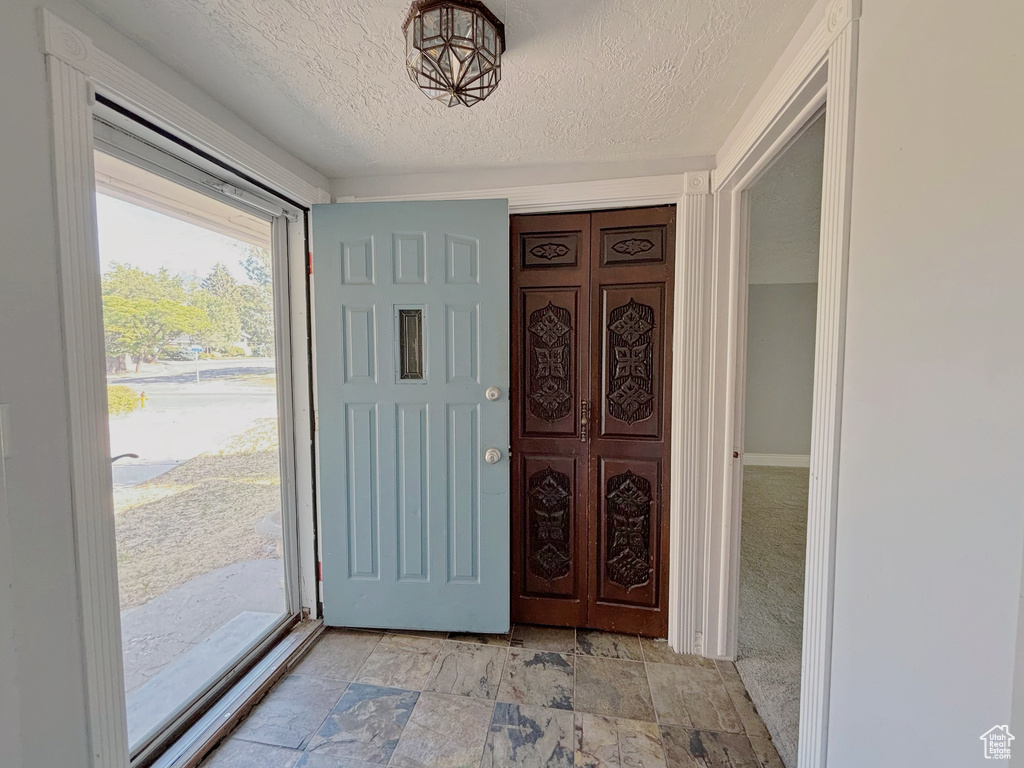 2057 E CASTLE HILL AVE Cottonwood Heights, UT 84121