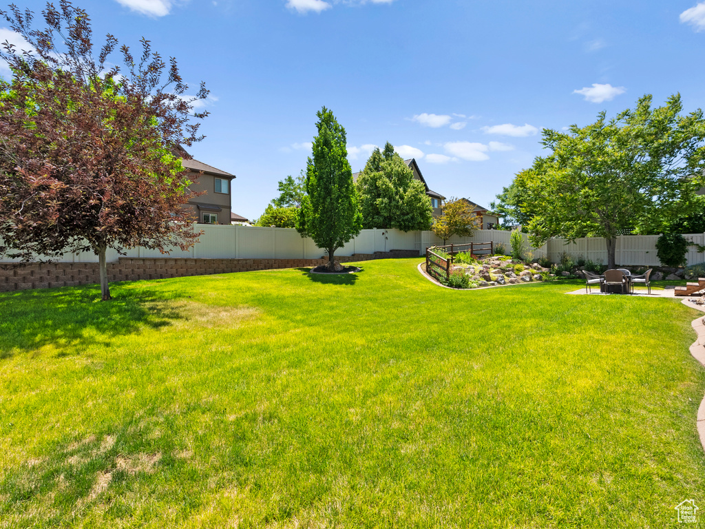7341 W SYCAMORE FARM RD West Jordan, UT 84081