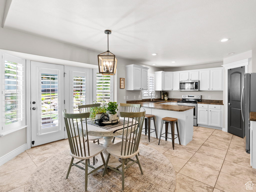 7341 W SYCAMORE FARM RD West Jordan, UT 84081