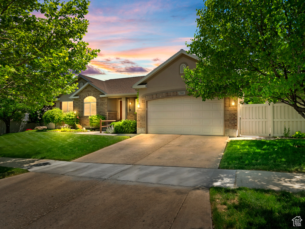 7341 W SYCAMORE FARM RD West Jordan, UT 84081