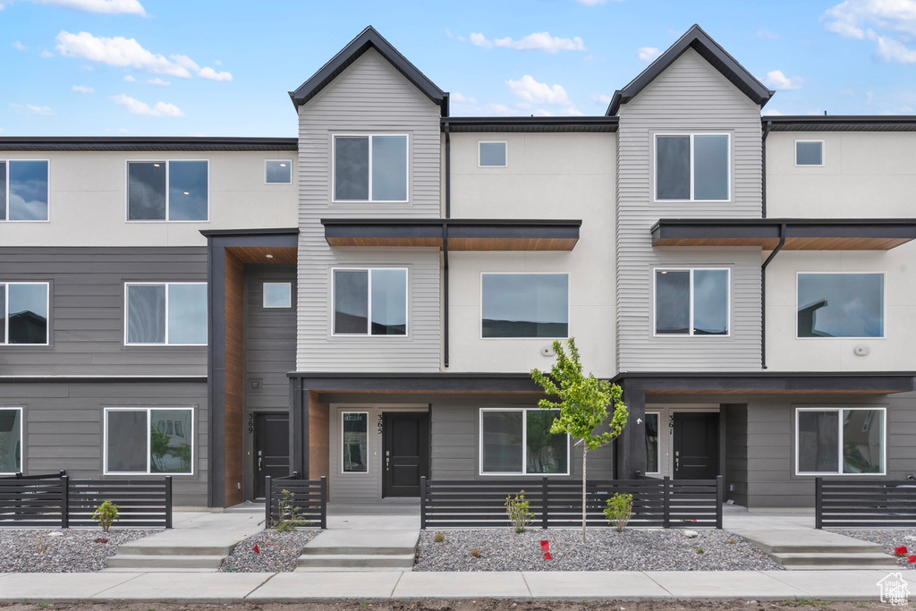 Multi unit property with stucco siding