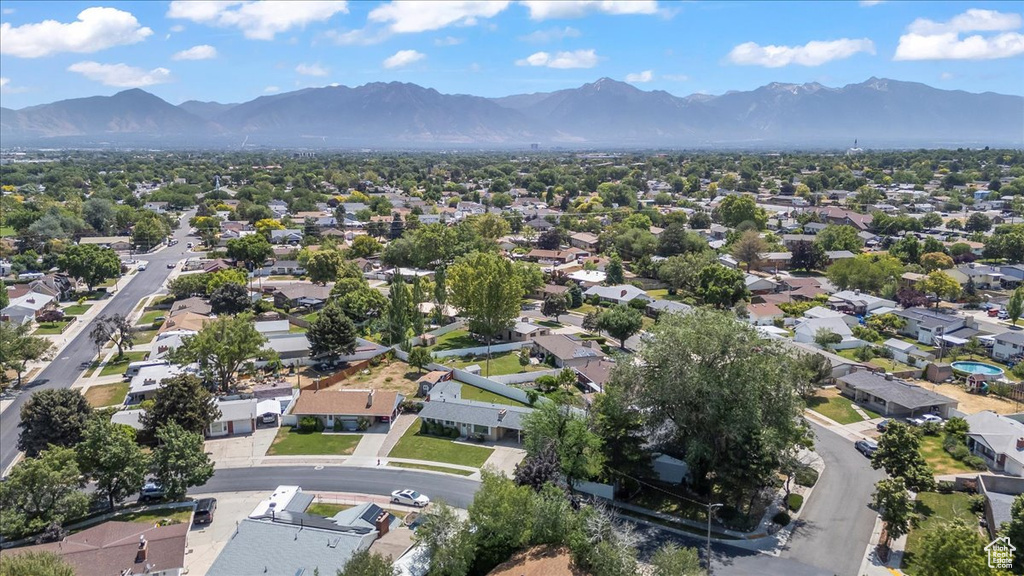 Aerial perspective of suburban area with mountains