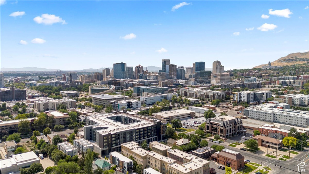 City view featuring mountains
