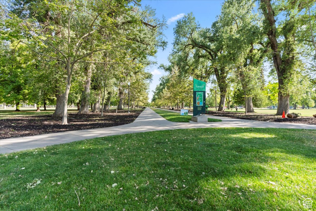 Surrounding community with a lawn