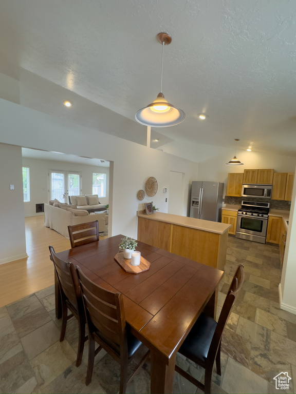 841 E 8600 S Sandy, UT 84094