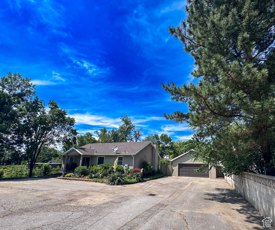 841 E 8600 S Sandy, UT 84094