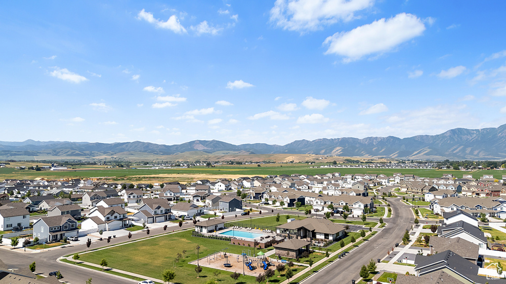 438 S 1440 E Hyrum, UT 84319