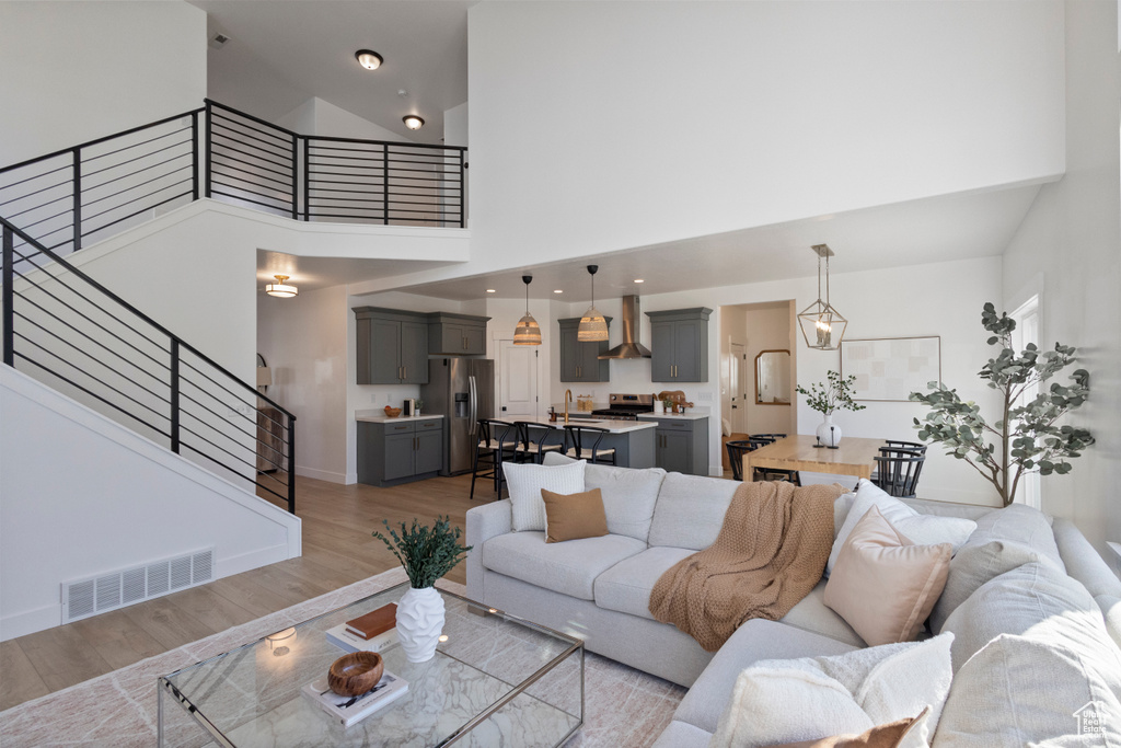 2437 E EMBER DR Draper, UT 84020
