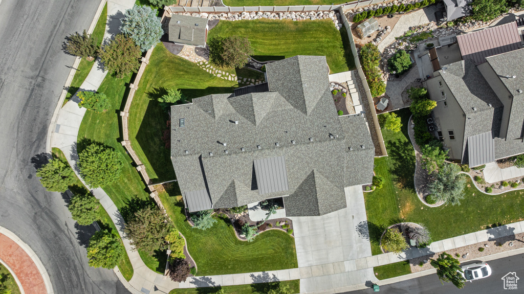 Aerial view of property and surrounding area