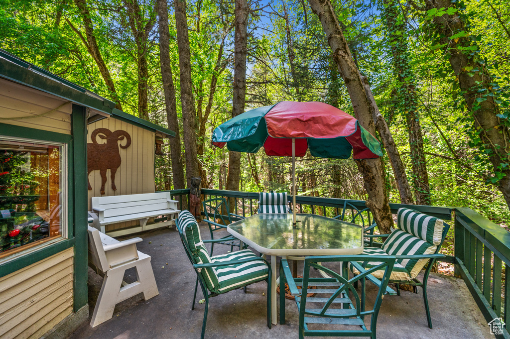 View of patio / terrace with outdoor dining area