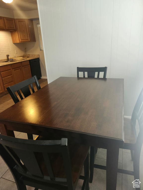 911 E CANYON RD Ogden, UT 84404