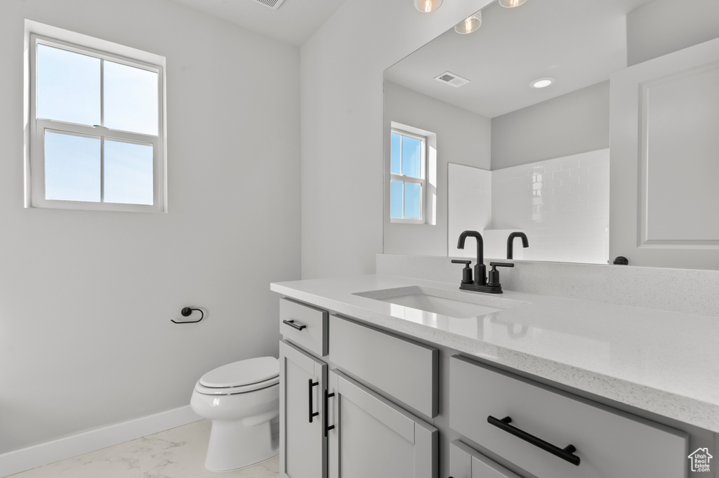 Photo 12 for MLS #2094874 at 2562 S Sinbad Way