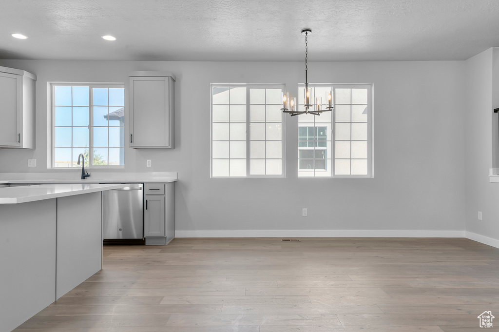 Photo 8 for MLS #2094874 at 2562 S Sinbad Way