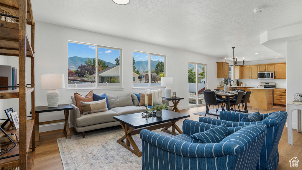 5718 LANYARD LN Stansbury Park, UT 84074