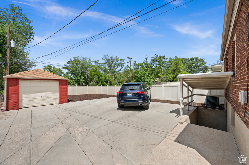 548 S DOUGLAS ST Salt Lake City, UT 84105