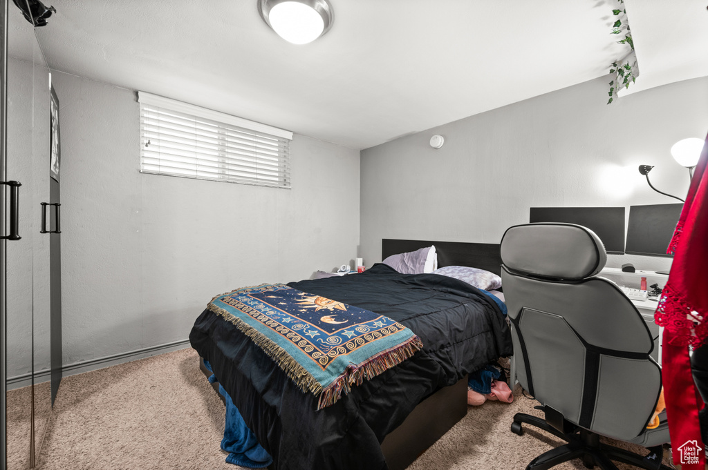 548 S DOUGLAS ST Salt Lake City, UT 84105
