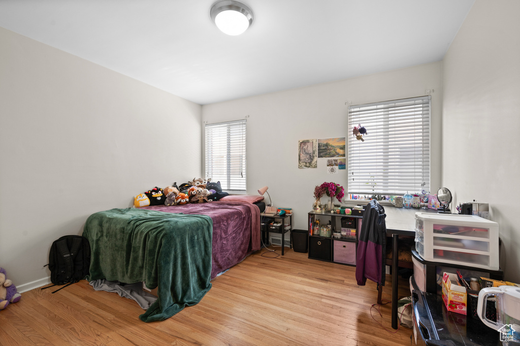 548 S DOUGLAS ST Salt Lake City, UT 84105
