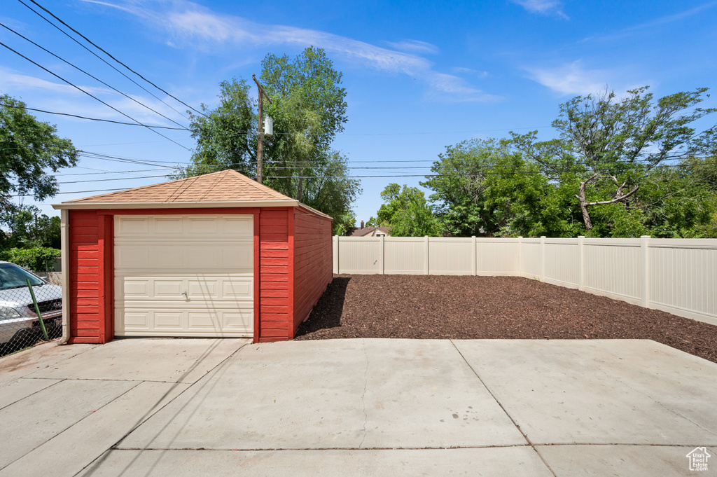 548 S DOUGLAS ST Salt Lake City, UT 84105