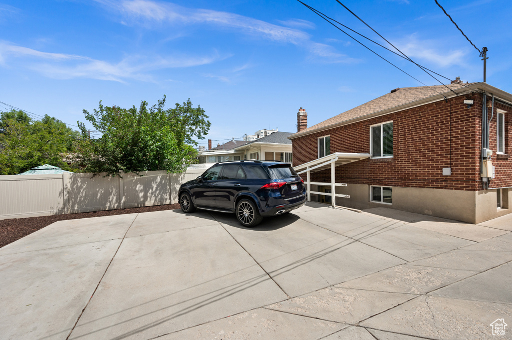 548 S DOUGLAS ST Salt Lake City, UT 84105
