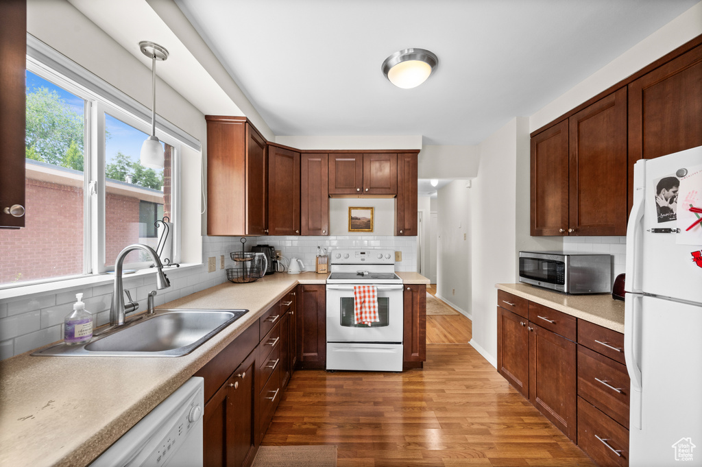 548 S DOUGLAS ST Salt Lake City, UT 84105