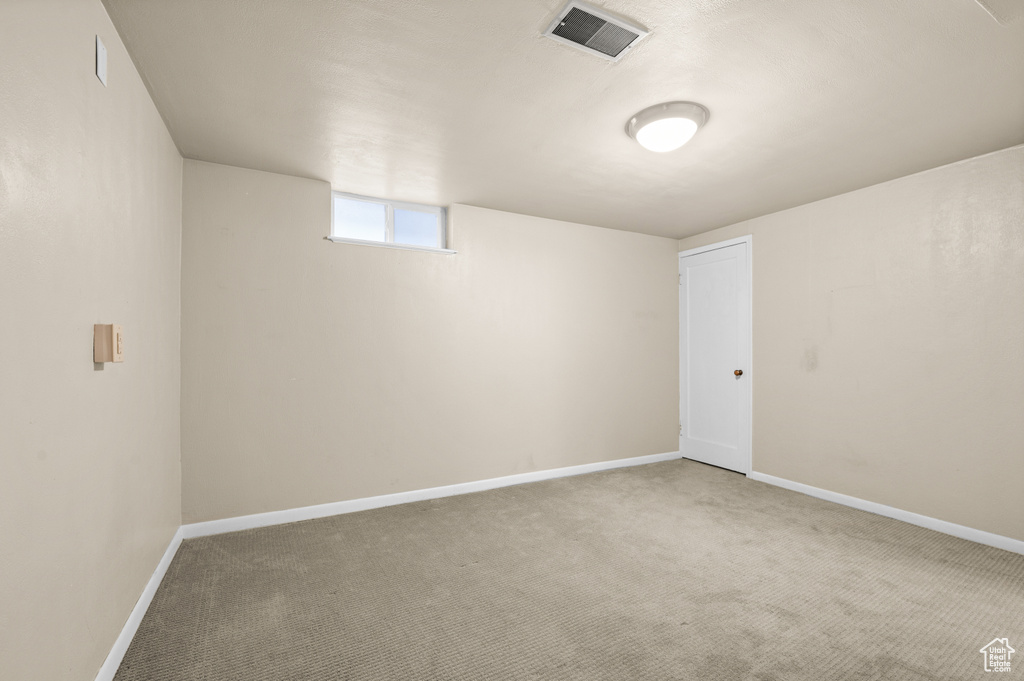 548 S DOUGLAS ST Salt Lake City, UT 84105