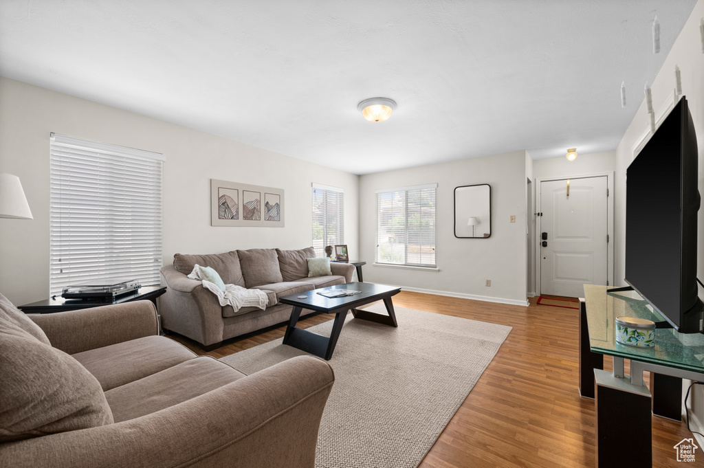 548 S DOUGLAS ST Salt Lake City, UT 84105