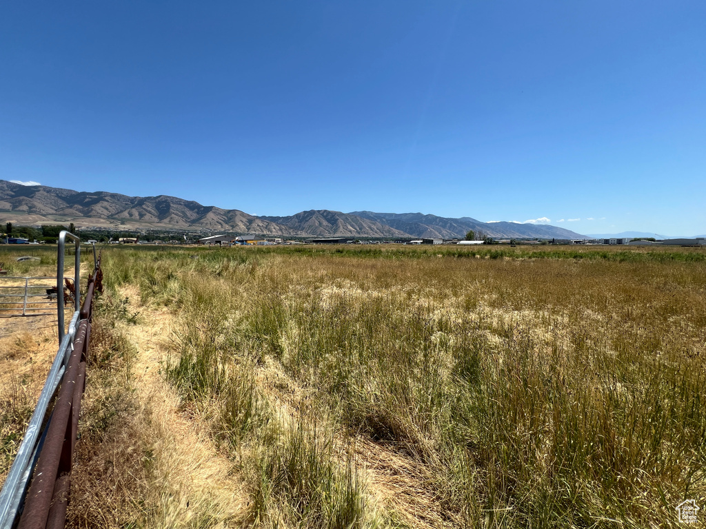 208 W 3600 N Hyde Park, UT 84318