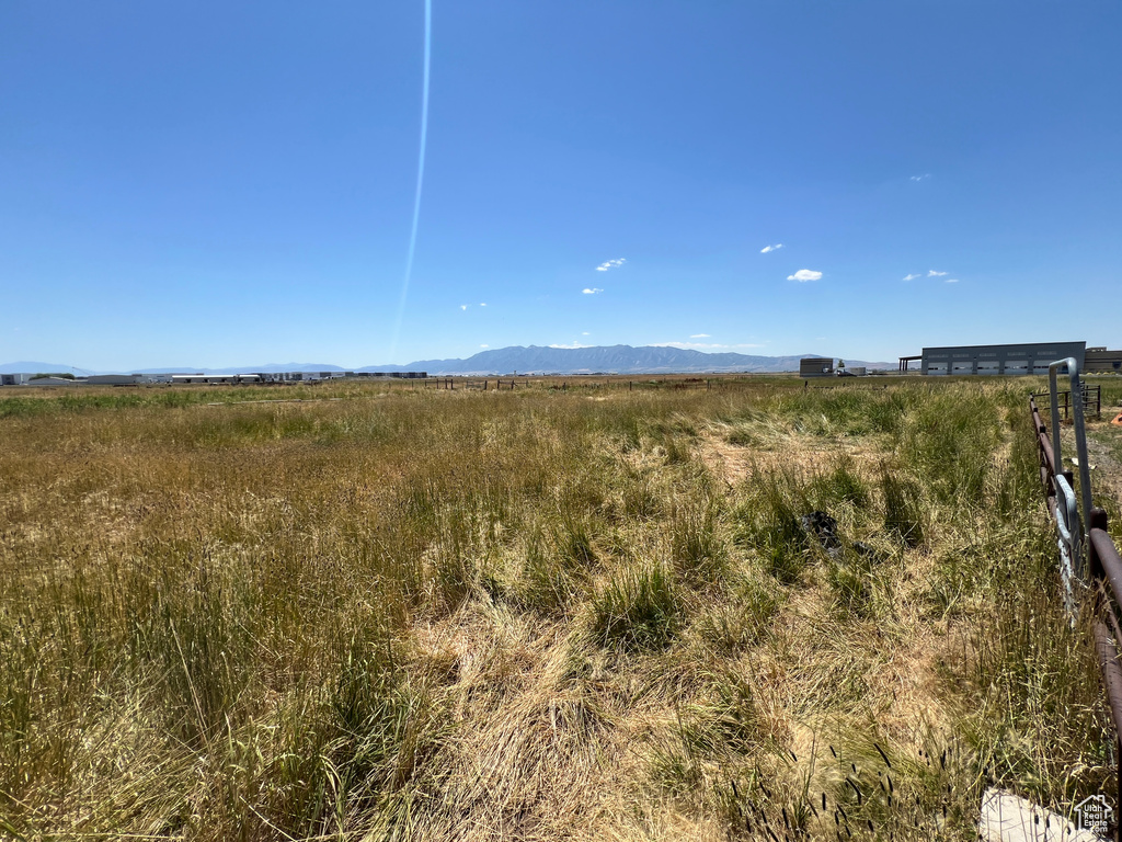 208 W 3600 N Hyde Park, UT 84318