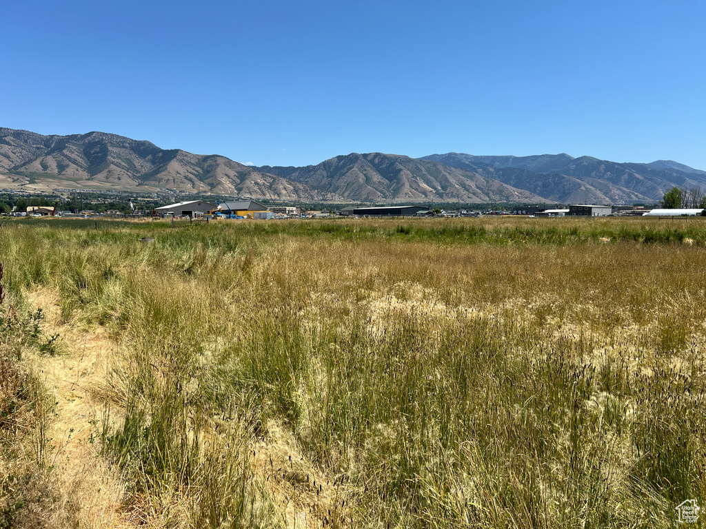208 W 3600 N Hyde Park, UT 84318