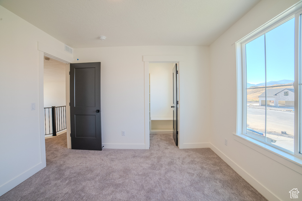 7169 W MOOREPARK PL West Jordan, UT 84081