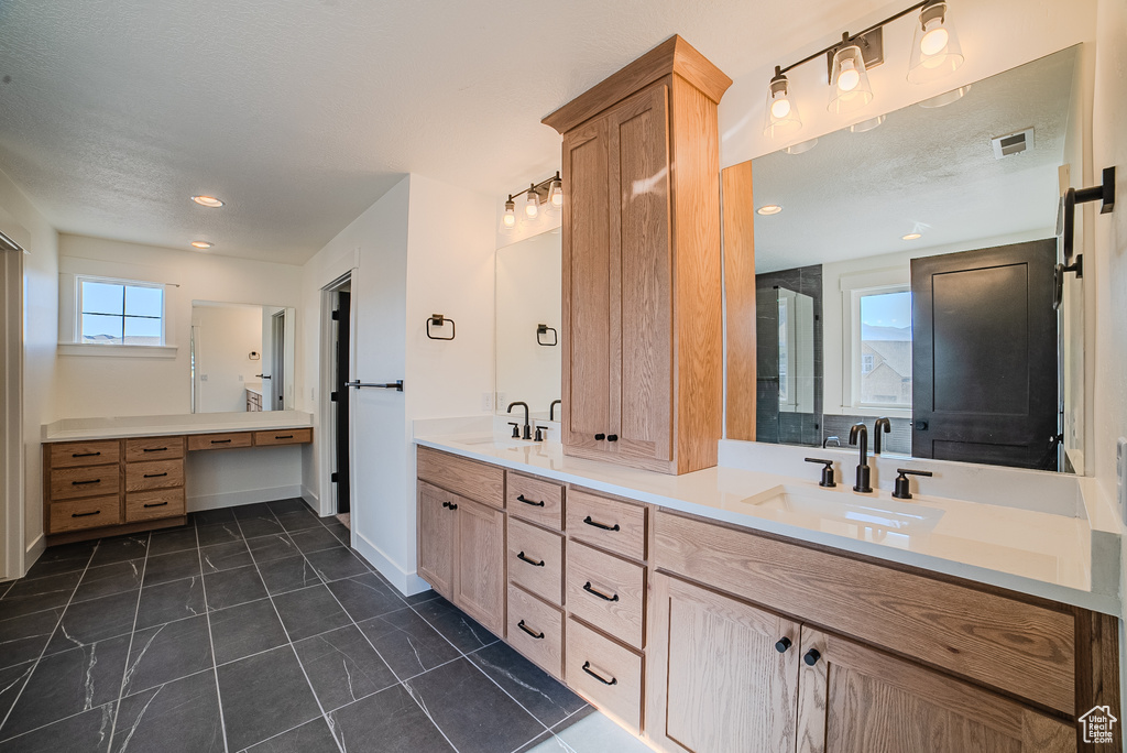 7169 W MOOREPARK PL West Jordan, UT 84081
