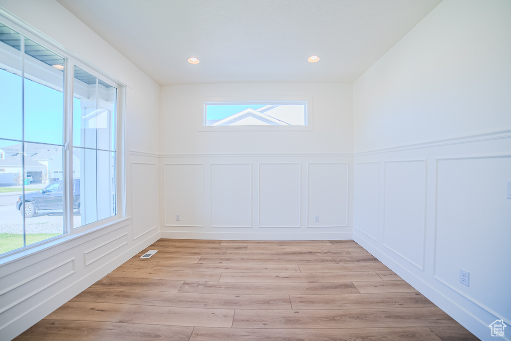 7169 W MOOREPARK PL West Jordan, UT 84081