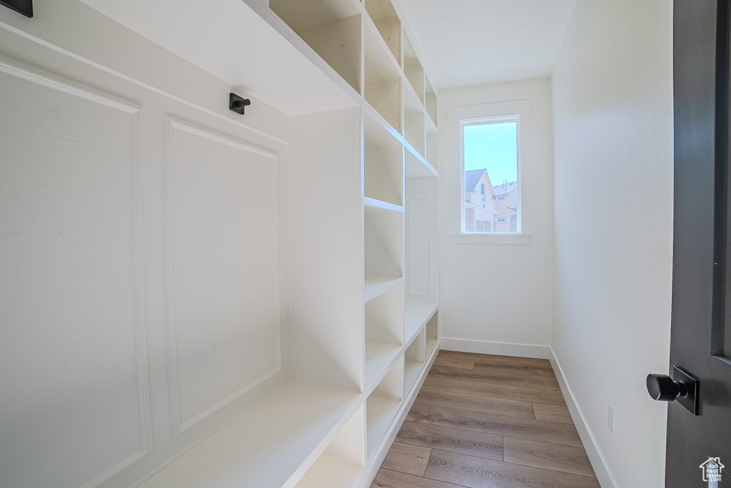 7169 W MOOREPARK PL West Jordan, UT 84081